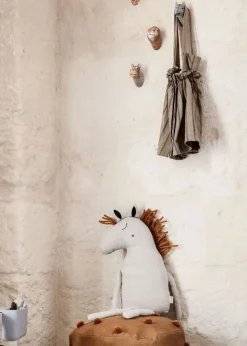 Best Ferm Living Animal Hand-Carved Hook Giraffe