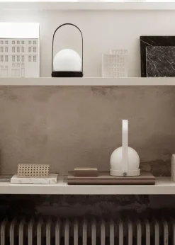 Sale Audo Copenhagen Carrie table lamp - Portable Brændt rød