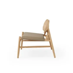 Best Brdr. Krüger Ferdinand Lounge Stol - Eg Klar Voks Olieret Spectrum, Almond Læder - 30150