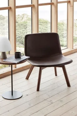 Sale Fredericia Furniture Pal Side Table 6755 by Keiji Takeuchi Oiled Walnut / Black