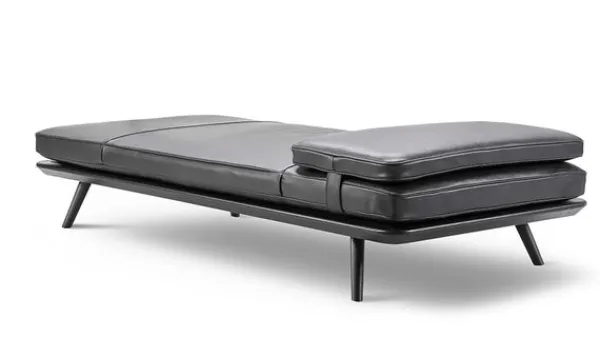 Clearance Fredericia Furniture Spine Lounge Suite Daybed 1700 by Space Copenhagen Primo 88 Black / Black Lacquered Oak