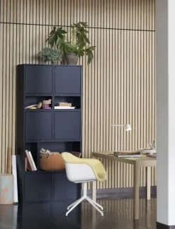 Best Muuto Stacked Storage System / Medium w/ Door - Oak