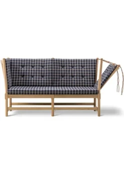 Fredericia Furniture Tremmesofaen 1789 by Børge Mogensen