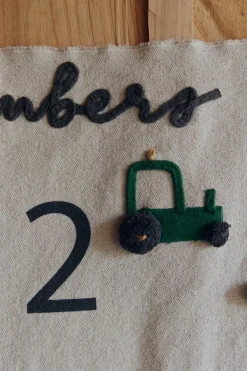 Børn Lorena Canals Wall Hanger Farm Numbers