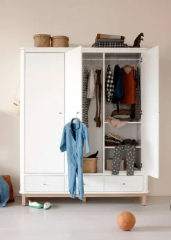 Best Oliver Furniture Wood Klædeskab Hvid / Eg - 3 døre